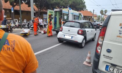 Scontro tra due scooter. Uomo al Pronto Soccorso