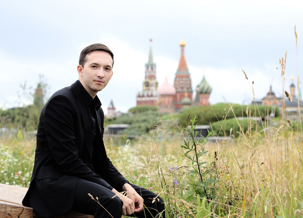 Un giovane talento siberiano al pianoforte del Festival di Cervo