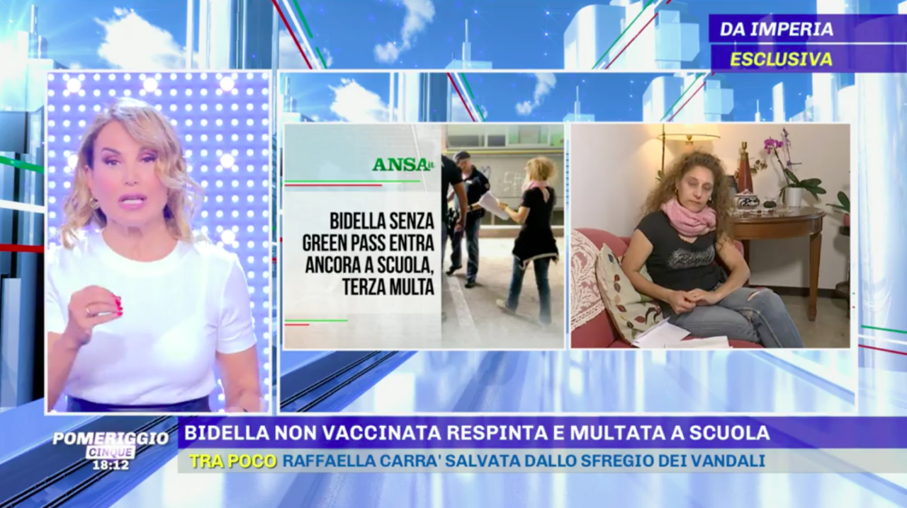 Il caso di Laura Muratore, la bidella senza green pass, finisce su “Pomeriggio 5”