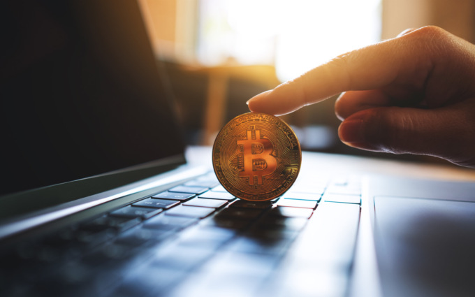 Mercato criptovalutario: occhi puntati su Shiba Inu