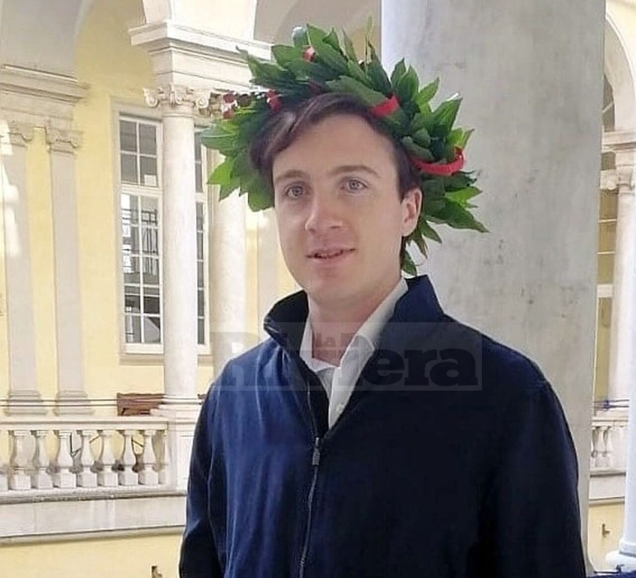 Sanremese di 22 anni si laurea con tesi sul federalismo