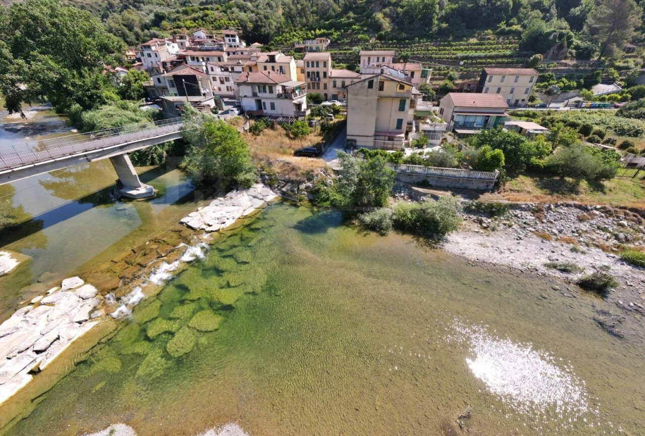 Riapre il ponte di Calvo a rischio erosione per la Tempesta Alex