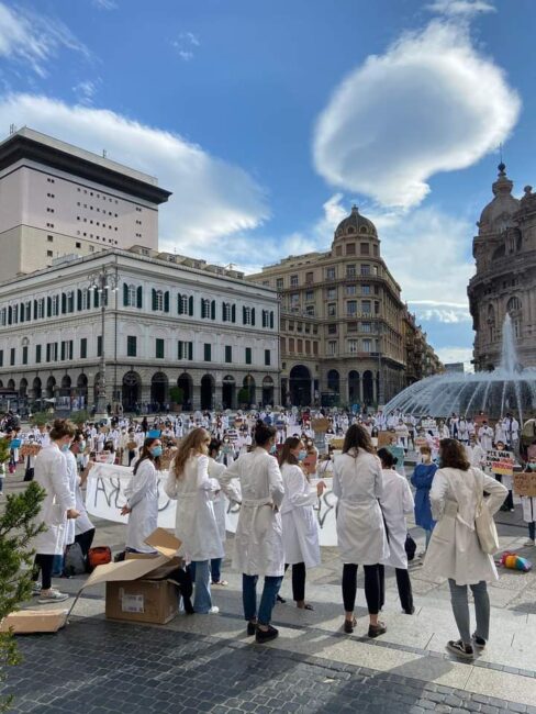 Studenti fi medicina in piazza