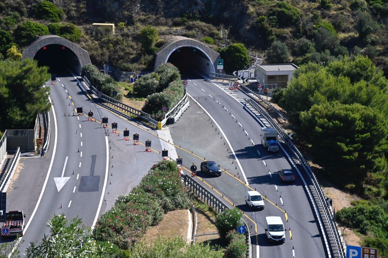Resta chiuso lo svincolo autostradale Imperia Est