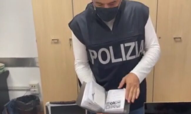 Mamma e hacker: la doppia vita della 40enne fermata dalla Polizia Postale