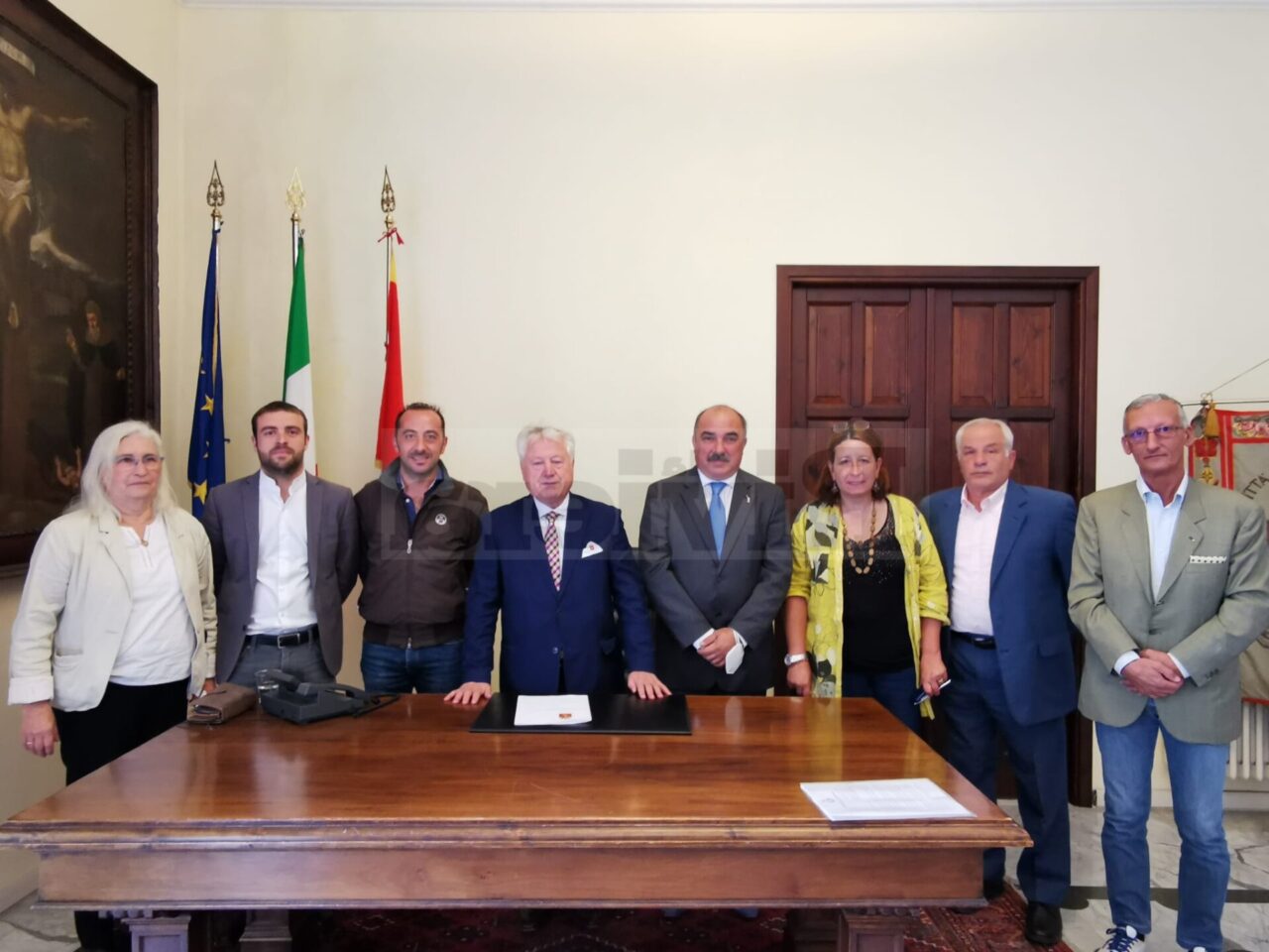 Task force italo francese contro il semaforo sulla statale 20, che blocca una intera vallata