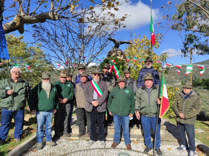 Seborga festeggia il cinquantenario del monumento all’Alpino