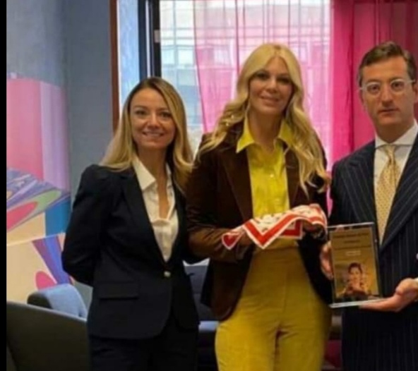 Silvia Troiani partecipa a Storie Italiane