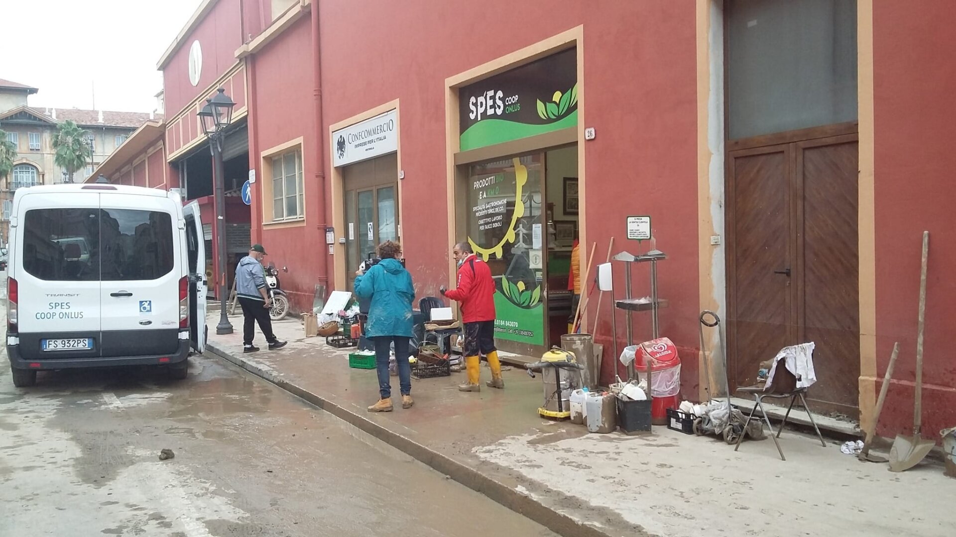 Spes negozio alluvione Ventimiglia_03