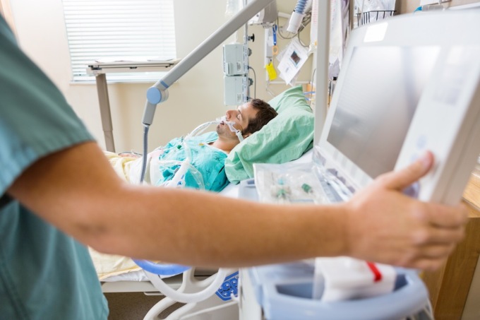 Nelle terapie intensive liguri 35 i non vaccinati su un totale di 47 degenti