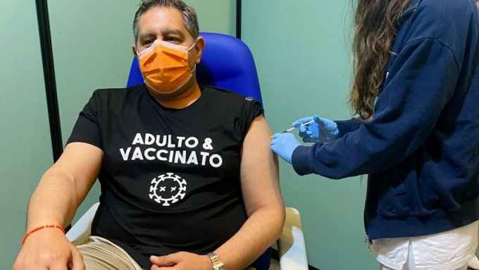Toti “Non resta che l’obbligo vaccinale, il governo faccia presto”