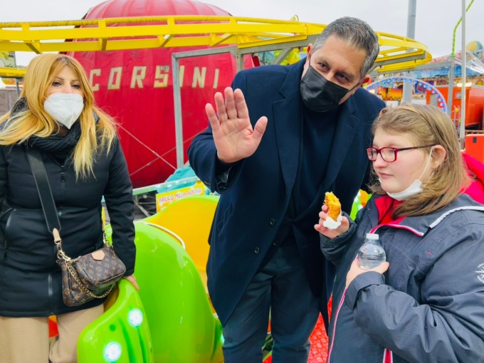 Giornata al Luna Park per i bimbi disabili