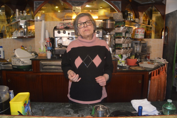 Chiude il bar di “Mamma Africa” a Ventimiglia, punto di riferimento per centinaia di stranieri