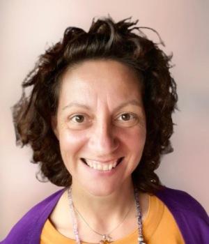 Donna di 48 anni muore dopo lunga malattia