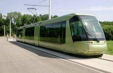 Allo studio in Comune un metrò elettrico in superficie per collegare Ventimiglia