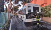 Principio di incendio su un autobus della linea per Coldirodi