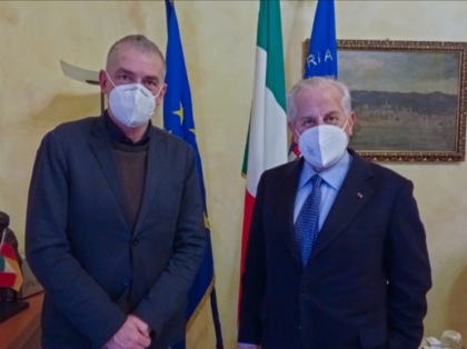 Sottosegretario Costa in visita a Imperia