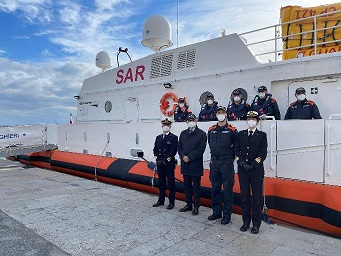 capitaneria di porto guardia costiera nave aringhieri sanremo