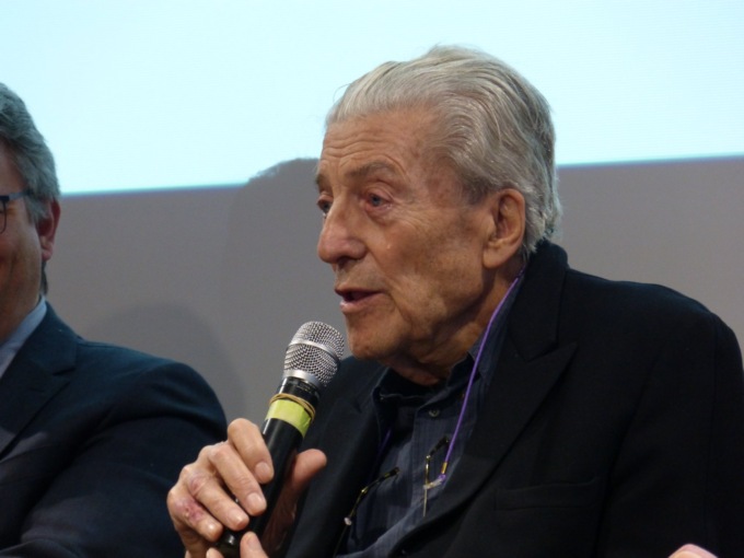 L’Italia perde uno dei suoi più grandi stilisti: è morto Nino Cerruti, maestro di Armani e amato da Coco Chanel