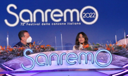 Sanremo 2022 all’ultima serata, la Ferilli in conferenza stampa. Ci sarà anche Mengoni