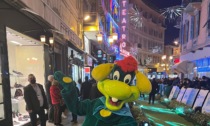 Prezzemolo, mascotte di Gardaland, è arrivato a Sanremo con la Dixie Band