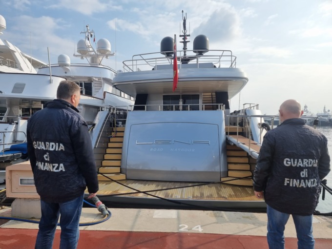 Guardia di Finanza sequestra anche lo yacht “Lena” a Portosole