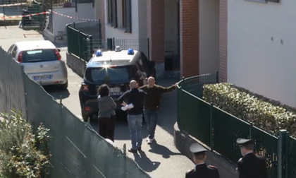 Uccide i due figli e si toglie la vita: la tragedia scoperta dall'ex moglie