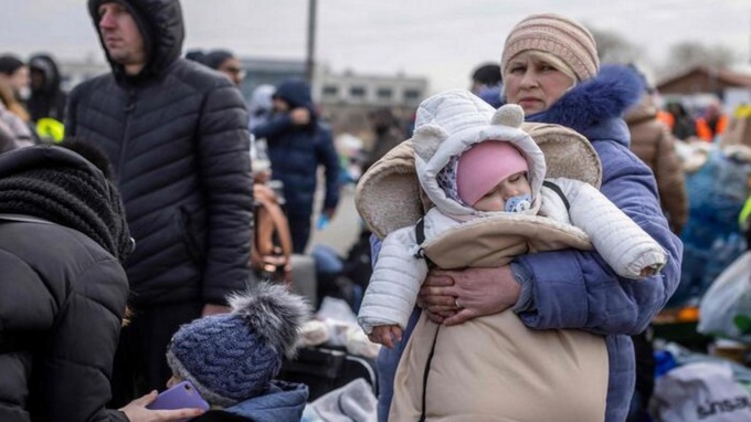 Nella notte in arrivo 40 profughi tra donne e bambini “Devono sentirsi protetti”