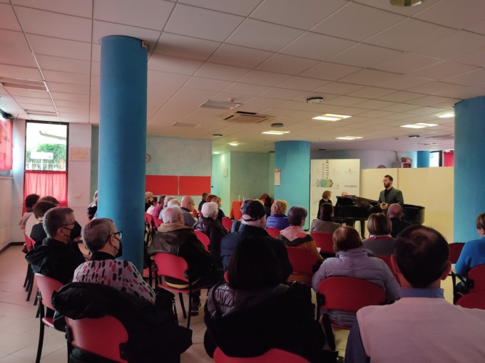 Grande successo al concerti di canto e chitarra classica