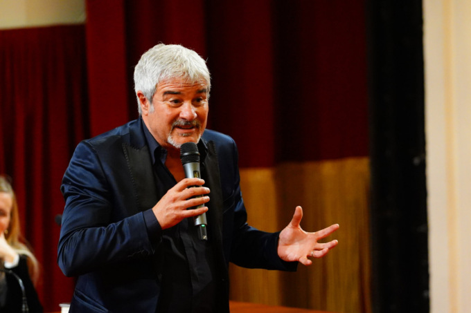 Pino Insegno al Casinò di Sanremo “La vita non è un film”