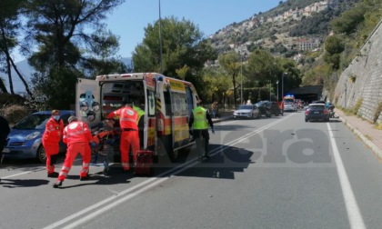 Drammatico schianto in moto a Ventimiglia: intubato un 30enne
