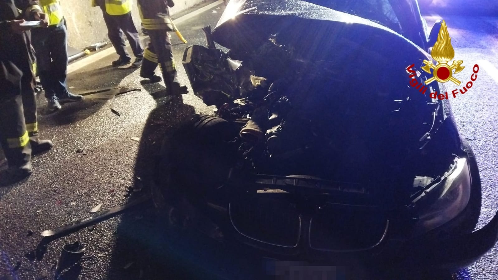 incidente a10 autofiori auto contro camion autostrada vigili del fuoco_032