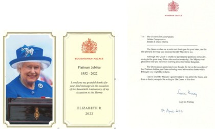 La Regina d'Inghilterra risponde agli auguri degli alunni di una primaria di Diano Marina