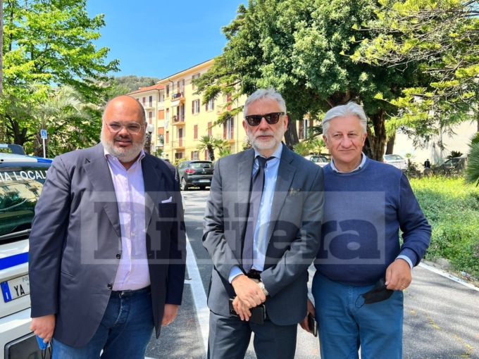 Bomba day: svincolo Taggia A10 aperto in entrata e uscita, sindaci chiedono pedaggi gratuiti