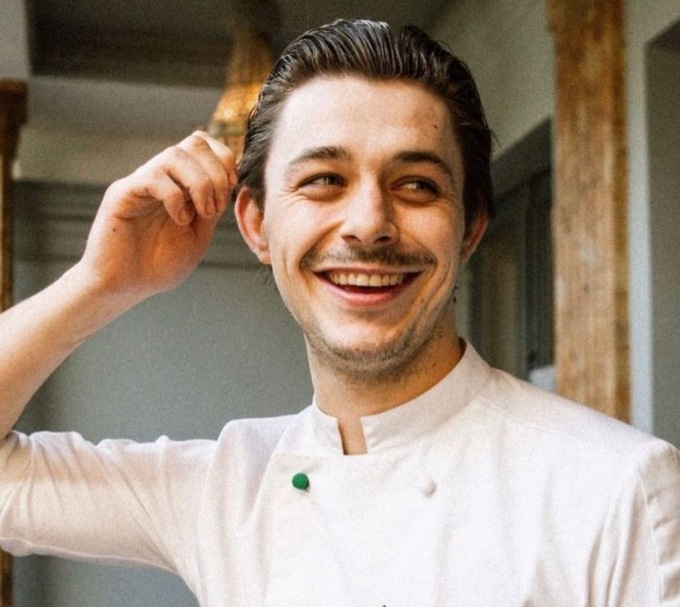 Travolto e ucciso a Parigi da un’auto in fuga il figlio dello chef stellato Alleno