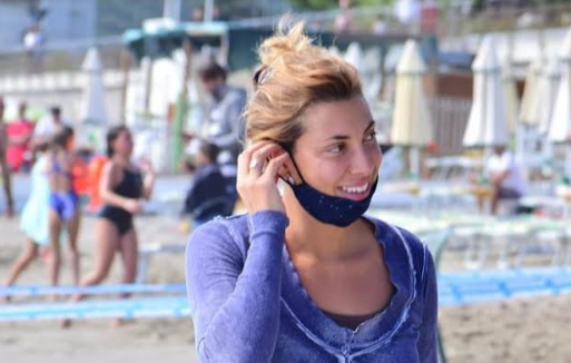 Istruttori di nuoto sull’app per i ragazzi diversamente abili