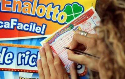 Imperia baciata dal SuperEnalotto, 5 da 28mila euro