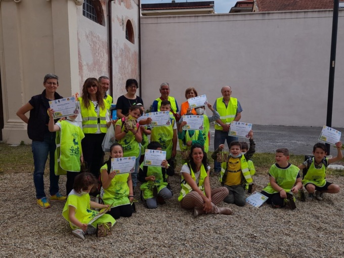 Tre giorni di Pedibus per i bimbi di Diano Marina
