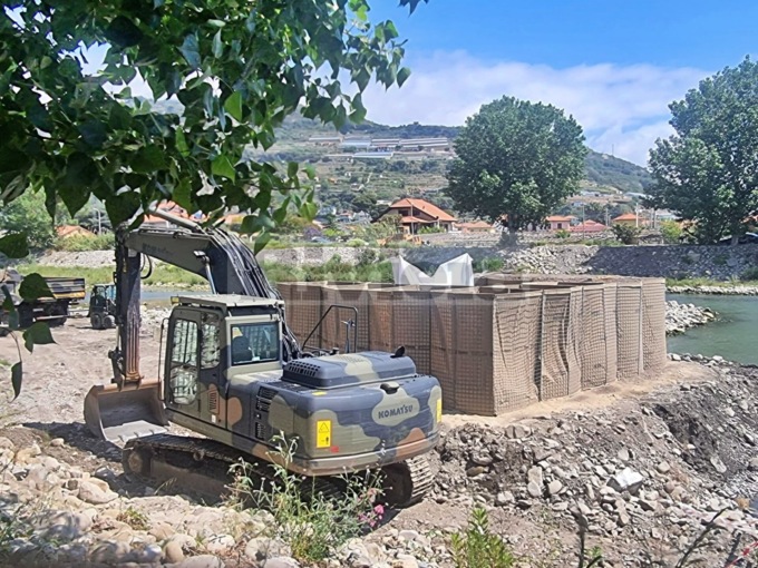 Bomba day: ordinanza di sgombero nel raggio di 400 metri dalla Cava Bergamasca di Ventimiglia