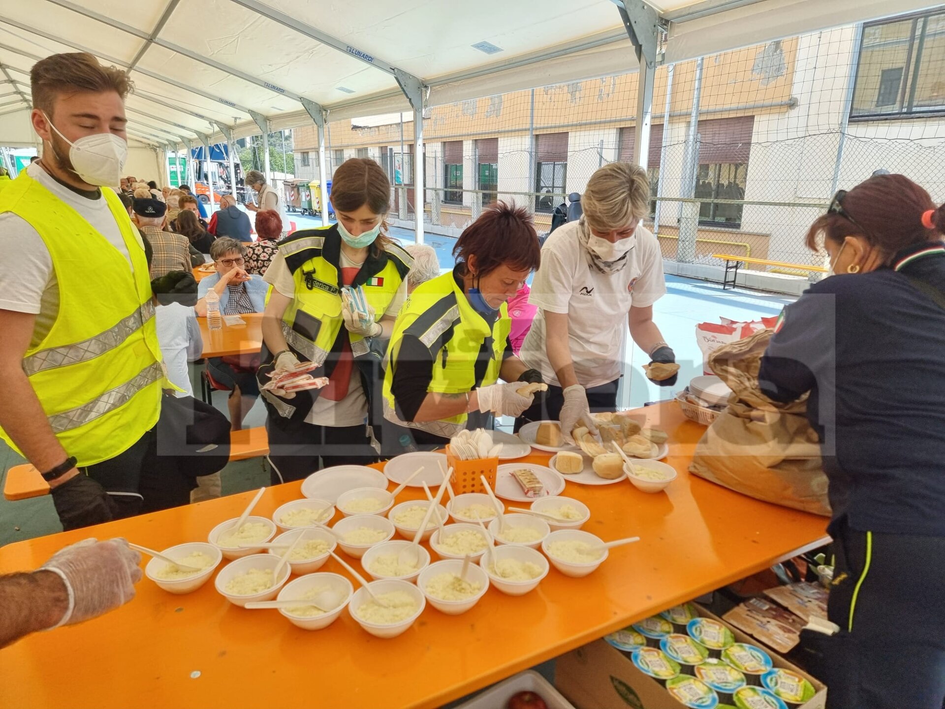 (mensa) bomba day taggia 15 maggio 2022 bomba aereo_08