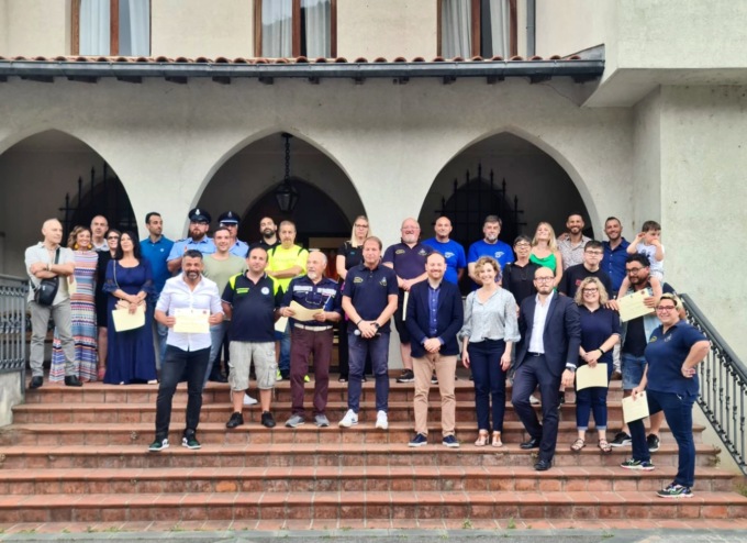 Dolceacqua: consegnati gli attestati per gli aiuti umanitari all’Ucraina