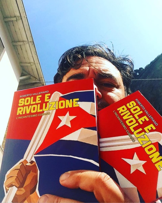 Lo scrittore Roberto Vallepiano al Salone internazionale del libro di Torino