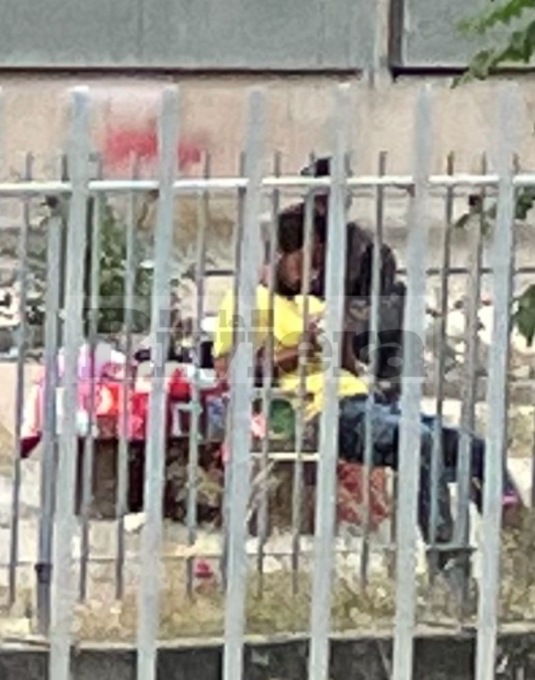 Non ci pensano le istituzioni? Il centro di accoglienza al Parco Roya… lo aprono i migranti