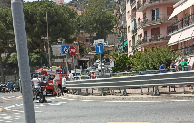 Uomo trovato morto nel greto di un torrente a Sanremo