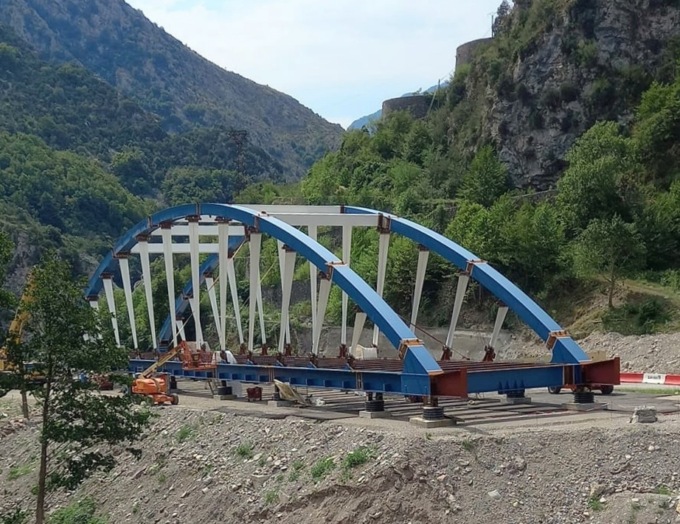 Nella val Roja francese un ponte di 75 metri collegherà Fontan
