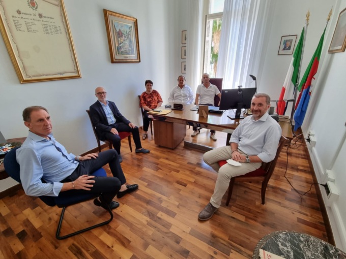 Bancomat al mercato annonario di Sanremo