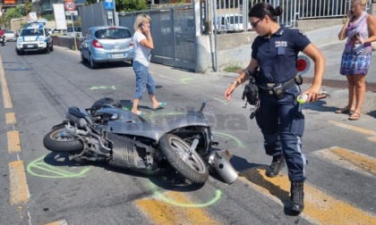 Schianto auto e moto in corso Mazzini a Sanremo, ferito un uomo
