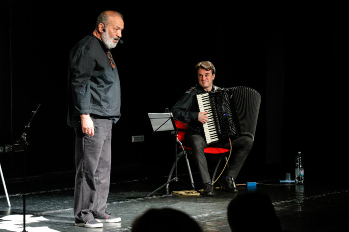 Il primo spettacolo per bambini al Festival di Cervo, in compagnia di Roberto Piumini