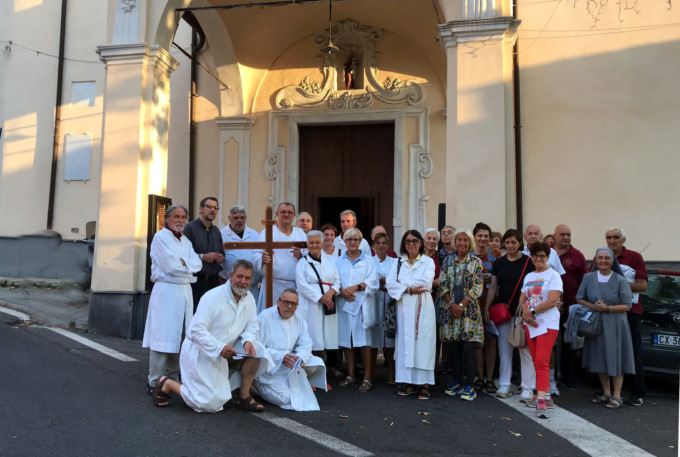 Confraternita di San Pietro Apostolo ha guidato il pellegrinaggio al Santuario dell’Assunta di Piani
