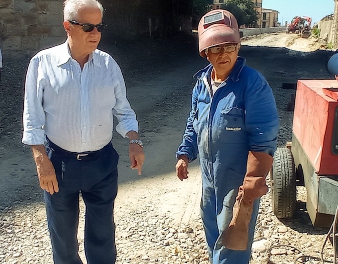Acquedotto, sopralluogo di Scajola al cantiere in via Trento